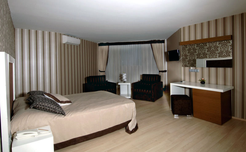 Han Hotel Antalya Bagian luar foto