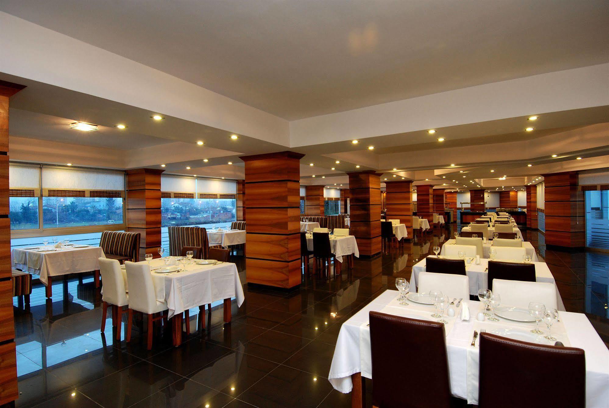 Han Hotel Antalya Bagian luar foto
