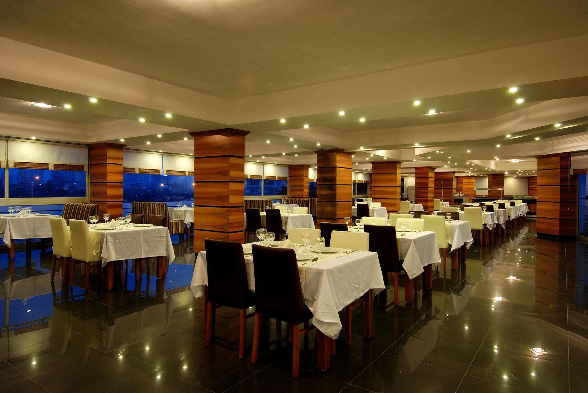 Han Hotel Antalya Bagian luar foto