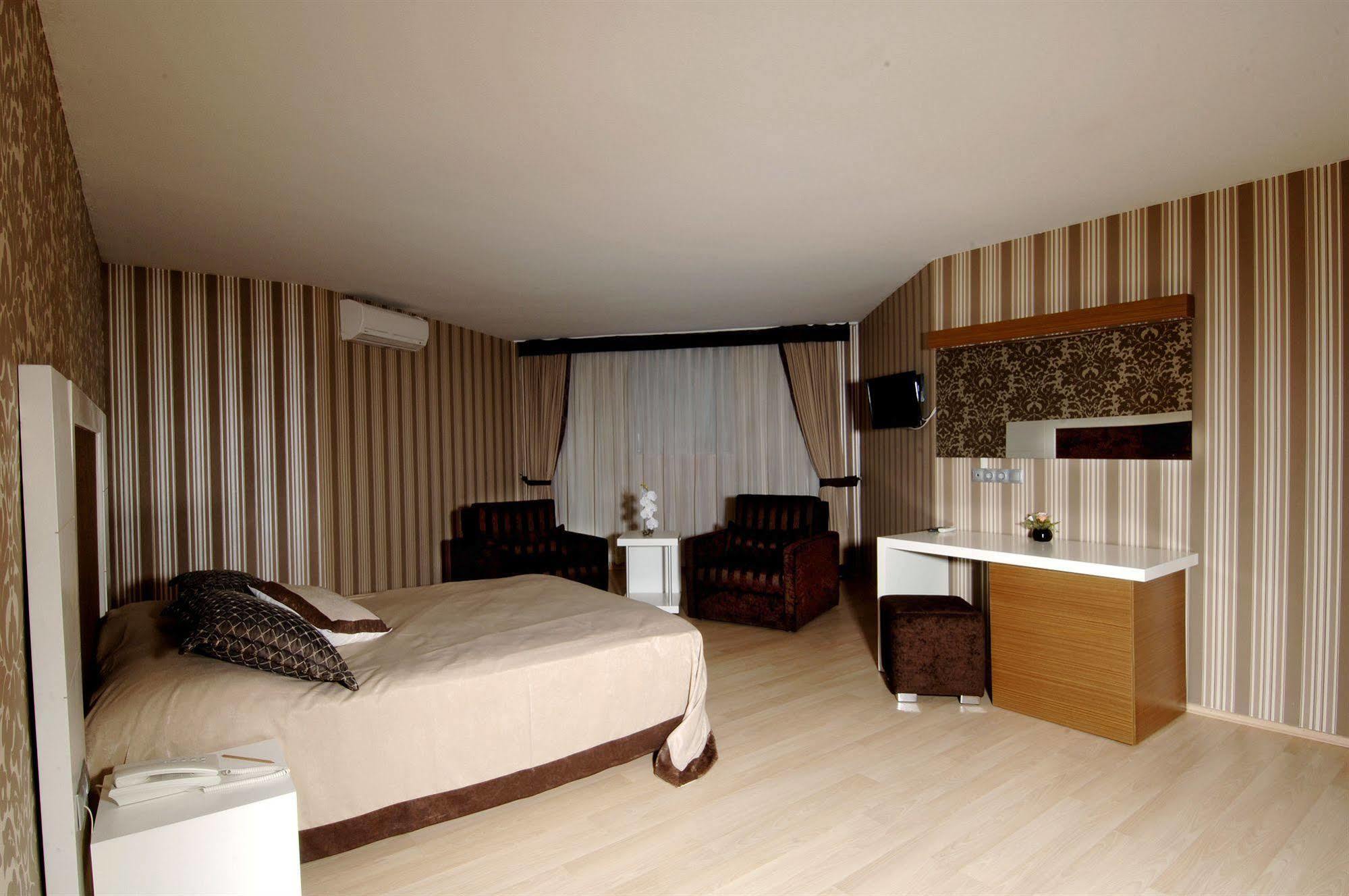 Han Hotel Antalya Bagian luar foto