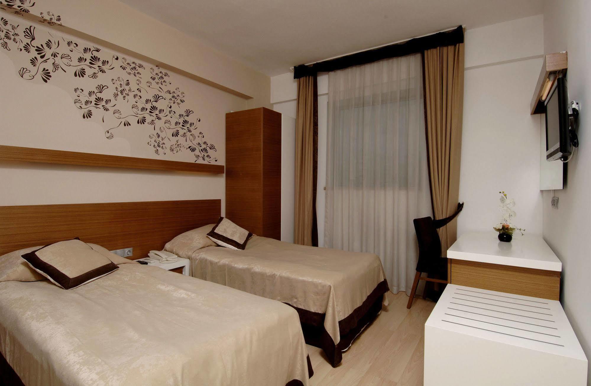 Han Hotel Antalya Bagian luar foto
