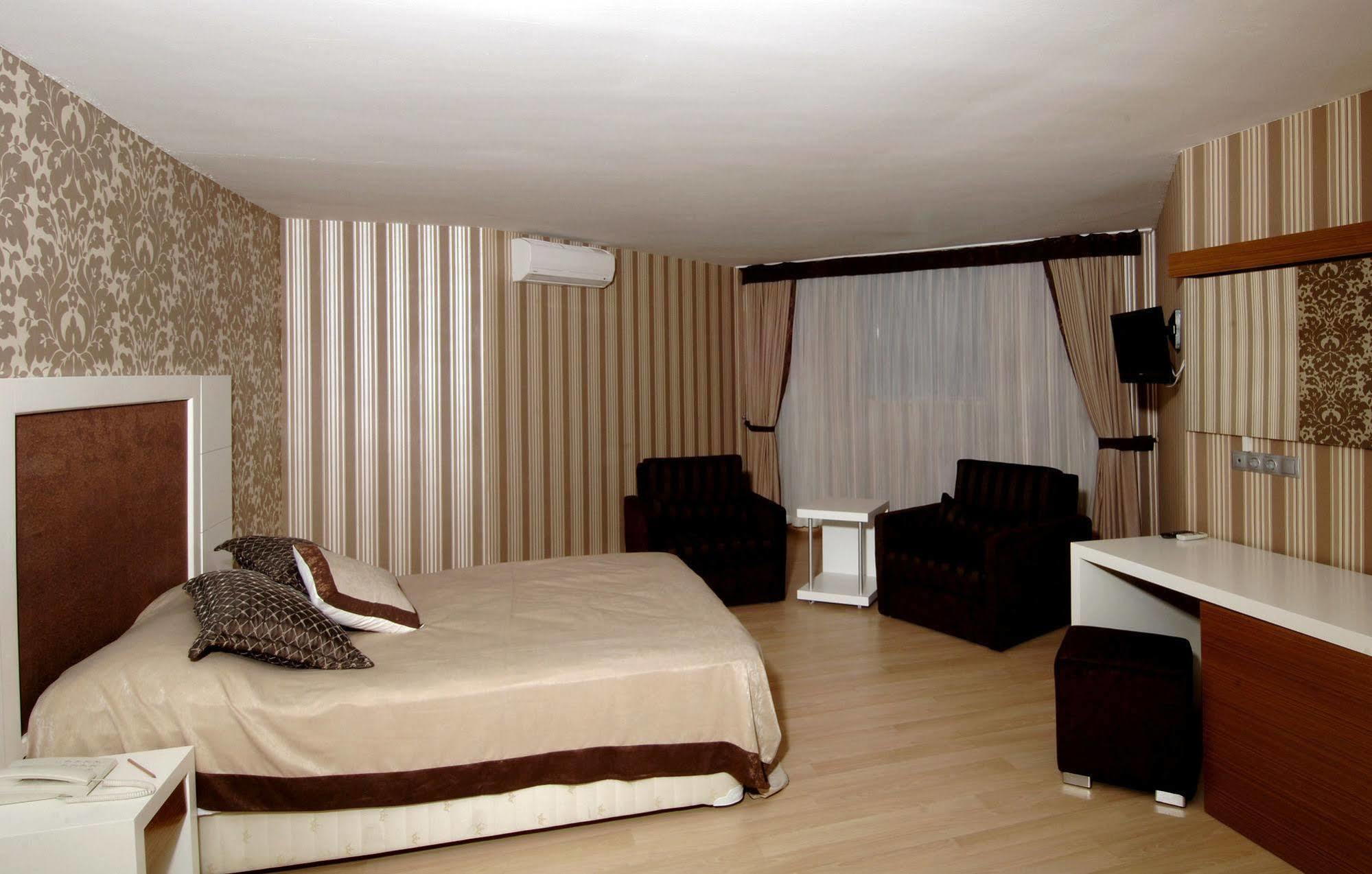 Han Hotel Antalya Bagian luar foto
