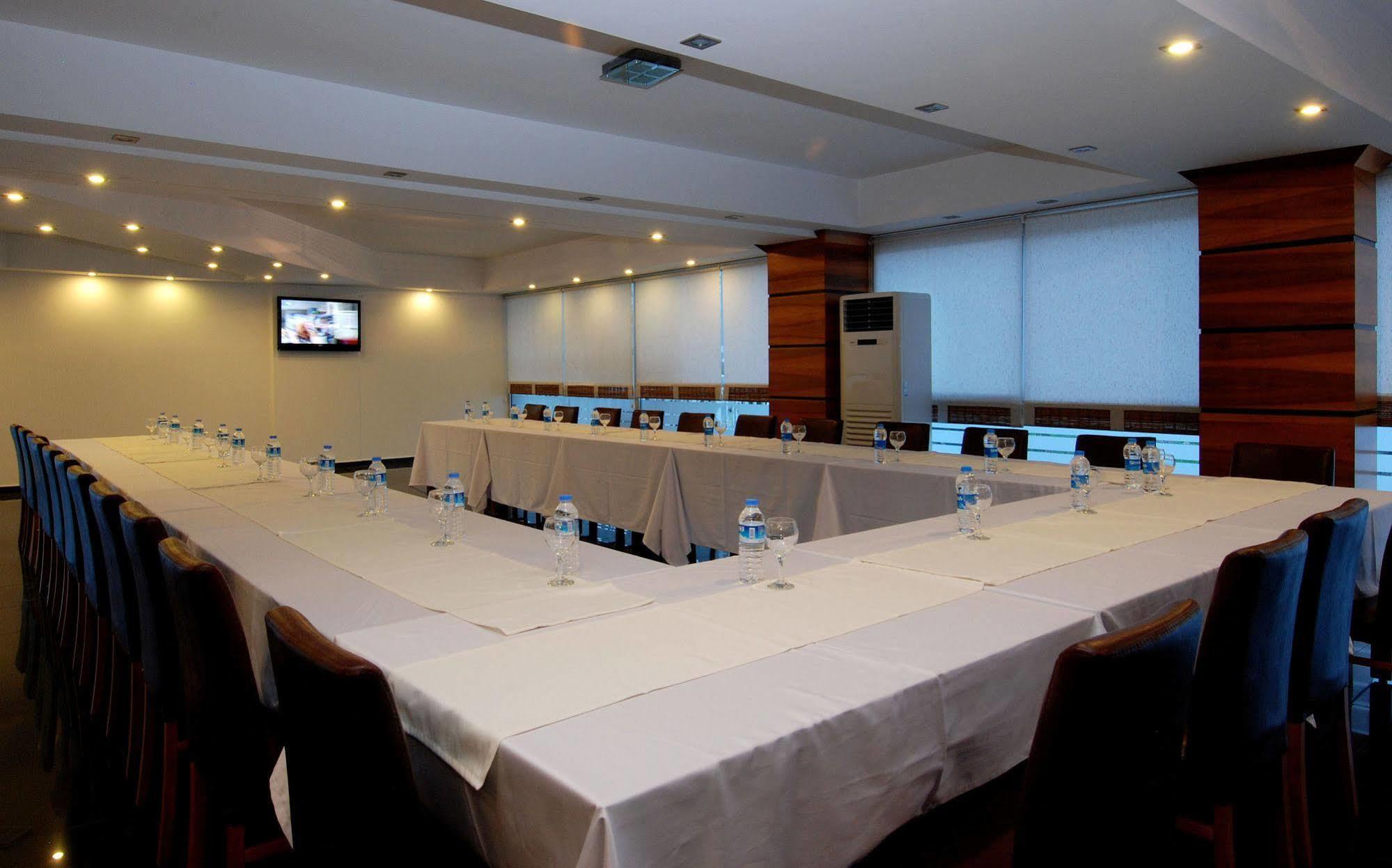 Han Hotel Antalya Bagian luar foto