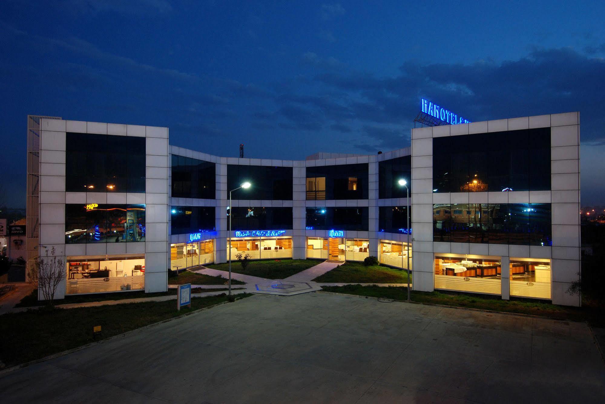 Han Hotel Antalya Bagian luar foto